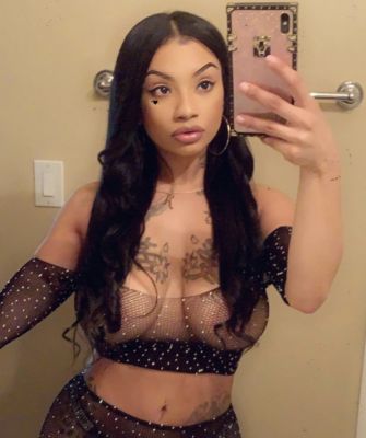European escort does OWO, CIM, COM. Prices from AED 600/hr