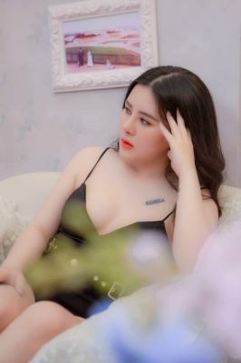 Shin lee - lesbian escort in Abu Dhabi