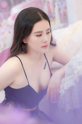 Shin lee, photos from the adult website sexabudhabi.com