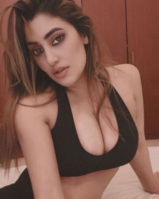 Cheap female escort for sex and OWO: from AED 1000 