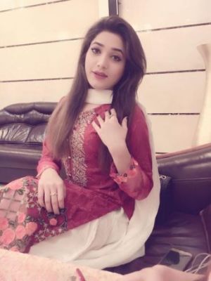Cheap escort in Abu Dhabi: Rashmi available on sexabudhabi.com