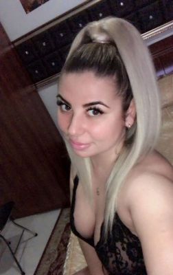 Photos of hooker Silvia in sexy escort ads on SexAbudhabi.com