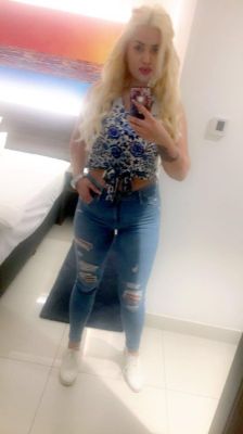 Curvy20yo full service is a model for sex and massage in Abu Dhabi