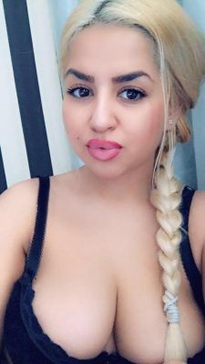 Experienced milf escort wants sex (20 years old, Abu Dhabi)