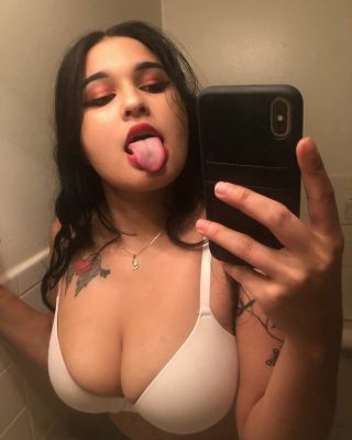 Professional escort from lesbian hooker Melisa
