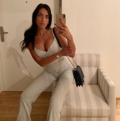 Russian escort in Abu Dhabi (USD 1000 an hour)