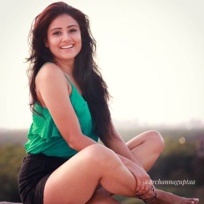 Lesbian dating advice: book hooker Alize +971508435945, 19 y.o.