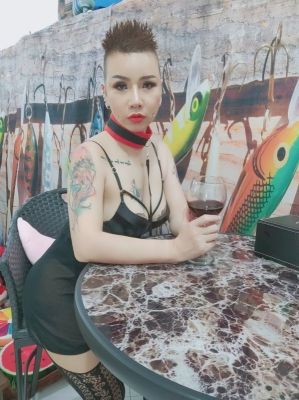 Call girl in Abu Dhabi: Hanna sweet available 24 7