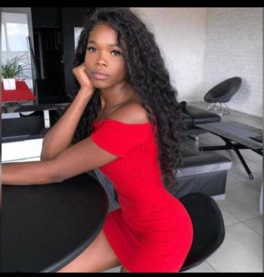 Laura, 25, Abu Dhabi, United Arab Emirate