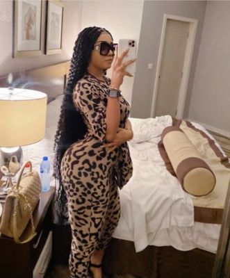Spend a night with a massage escort in Abu Dhabi for USD 500 (for 1 hour)