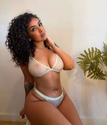 Private escort for an intimate night in Abu Dhabi