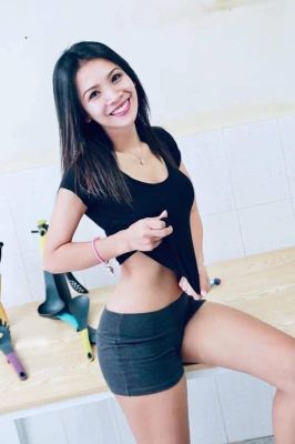 Sisi, +971 52 804 7355