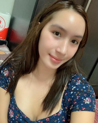 Erotic massage from UAEhooker Lyn (+971 523993928)
